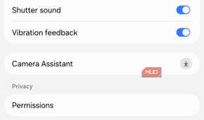 camera assistant with download icon