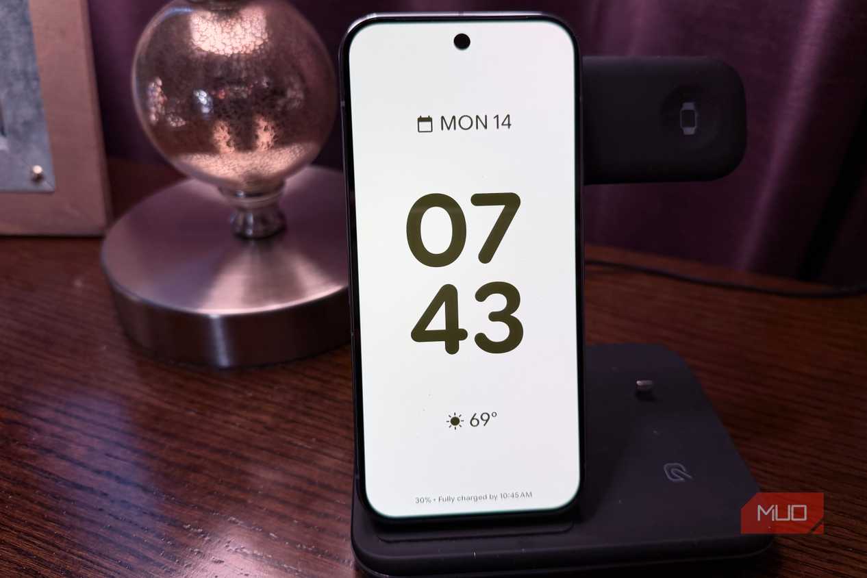 digital clock screen saver