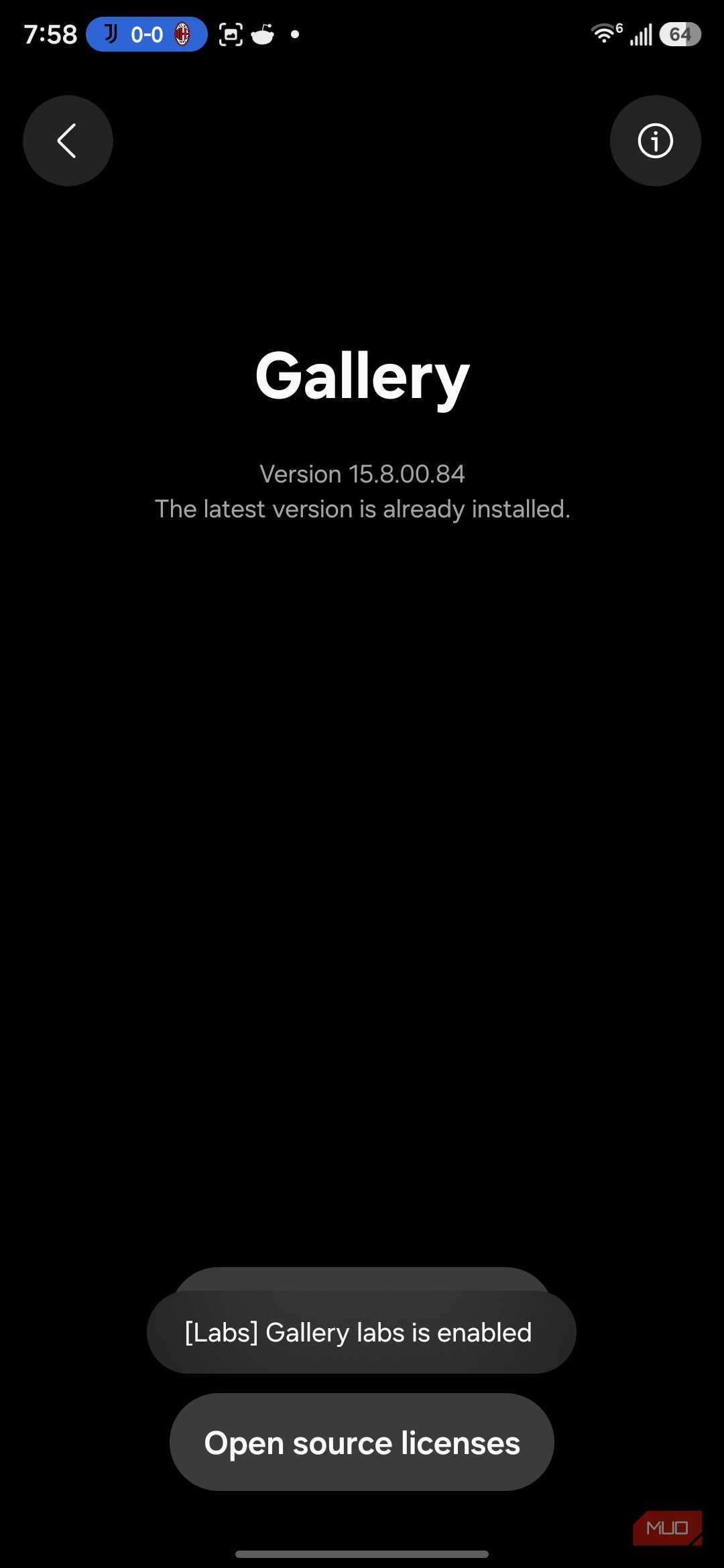 Gallery app version information and settings screen