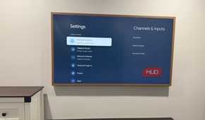 hisense-canvas-tv-settings-channels-inputs-menu