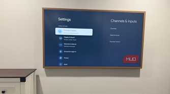 hisense-canvas-tv-settings-channels-inputs-menu