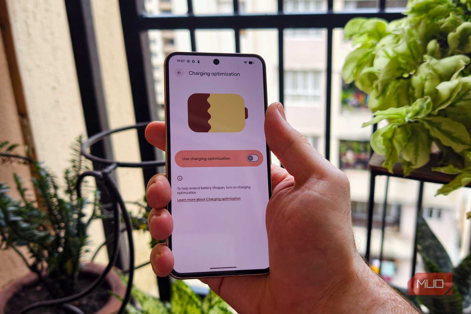 charging optimization feature settings on pixel 8