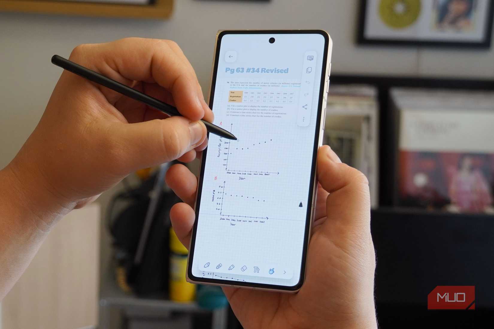 Using the stylus on the Razr Fold. 