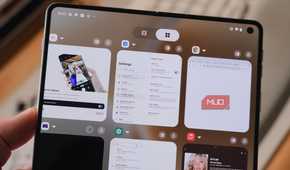 Split screen shortcut in the app switcher.