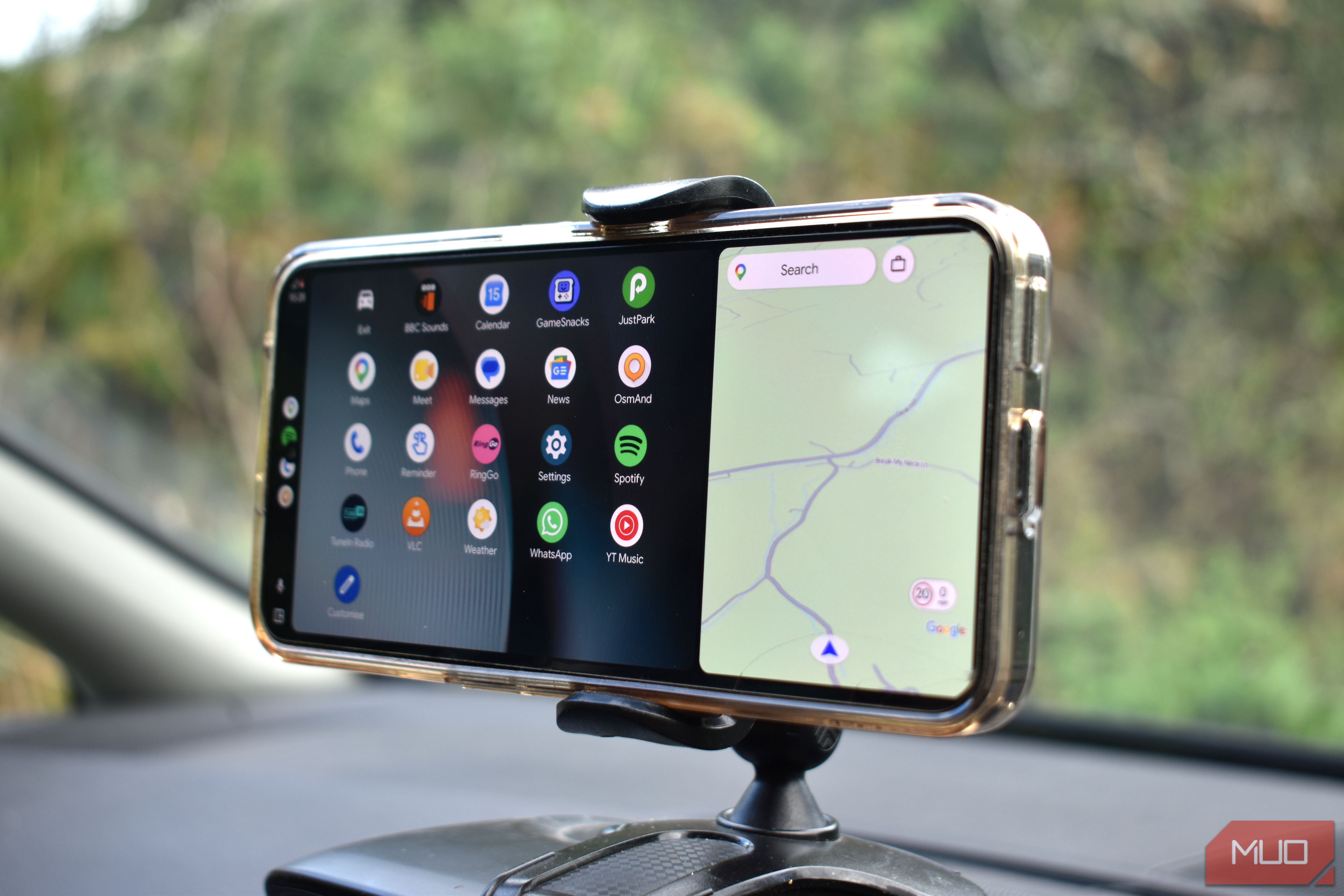 I added Android Auto to my old car for $20 without replacing the stereo