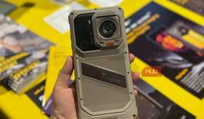 RugOne Xsnap 7 Pro in hand