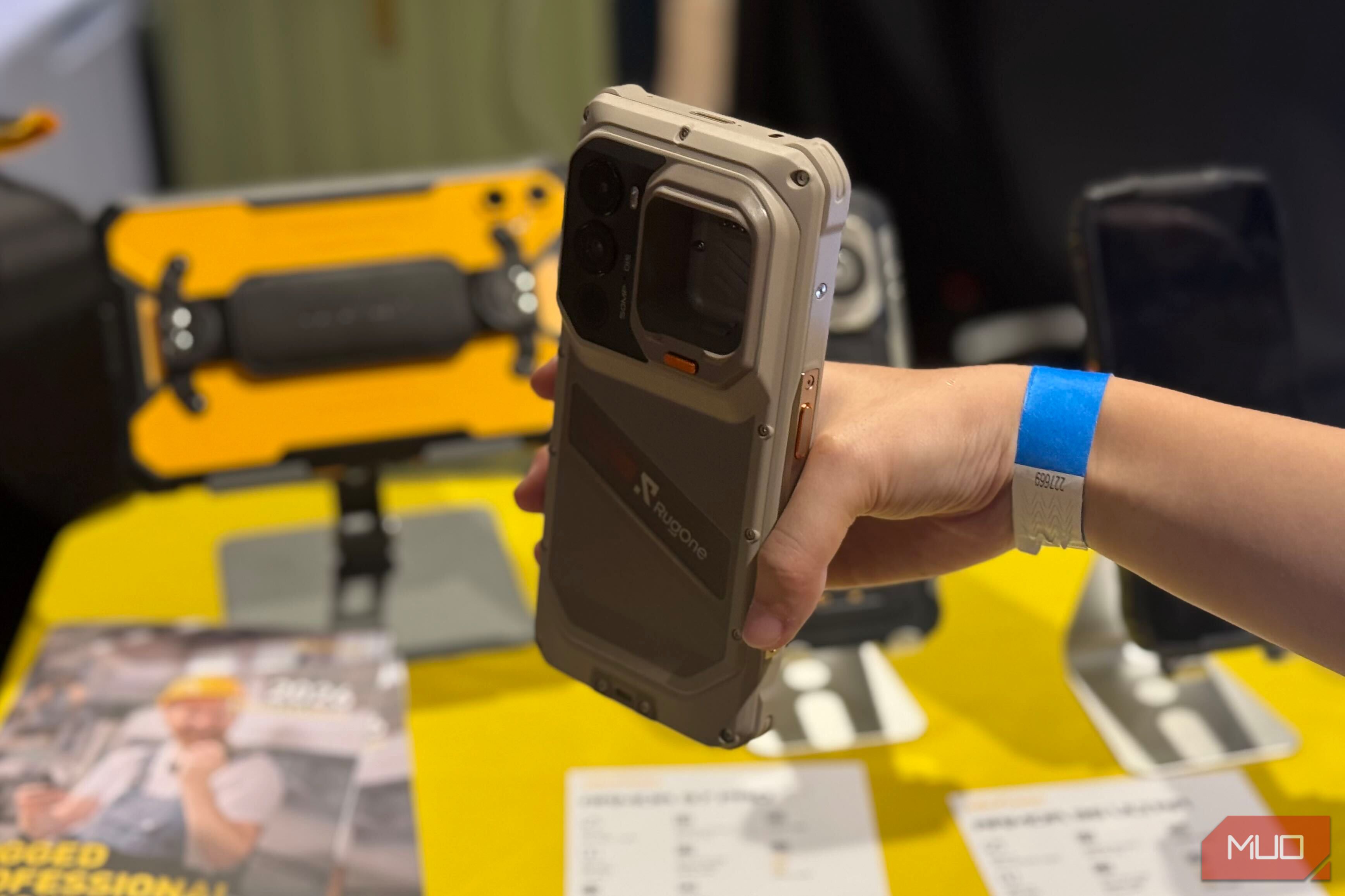 RugOne Xsnap 7 Pro side