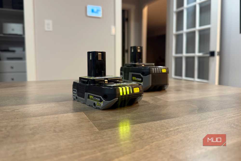 Что на самом деле означают индикаторы заряда на батарее Ryobi