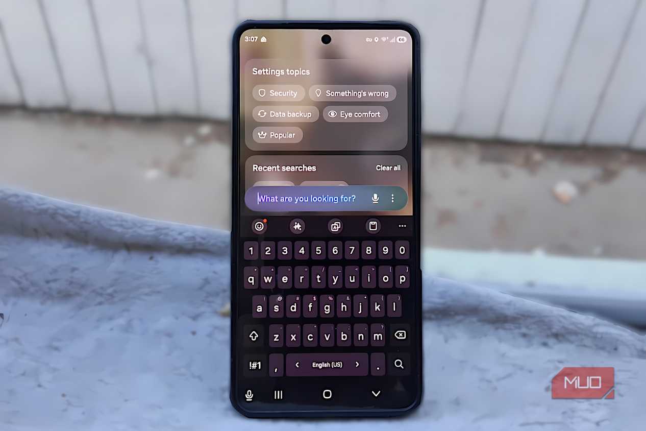 Samsung Galaxy phone showing the Finder search screen with the search bar and keyboard open