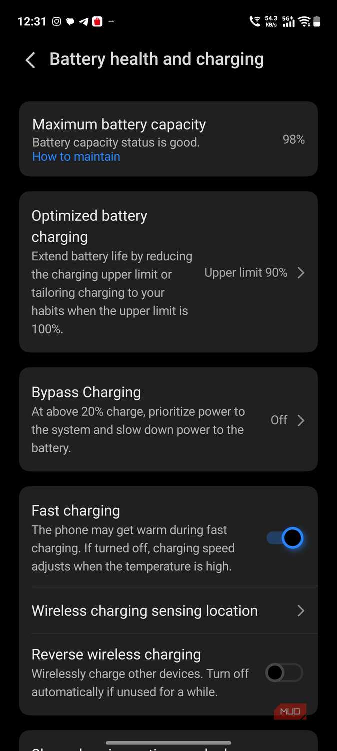 Как ускорить зарядку Android-смартфона с помощью простых настроек Интерфейс настроек параметров питания и батареи на смартфоне