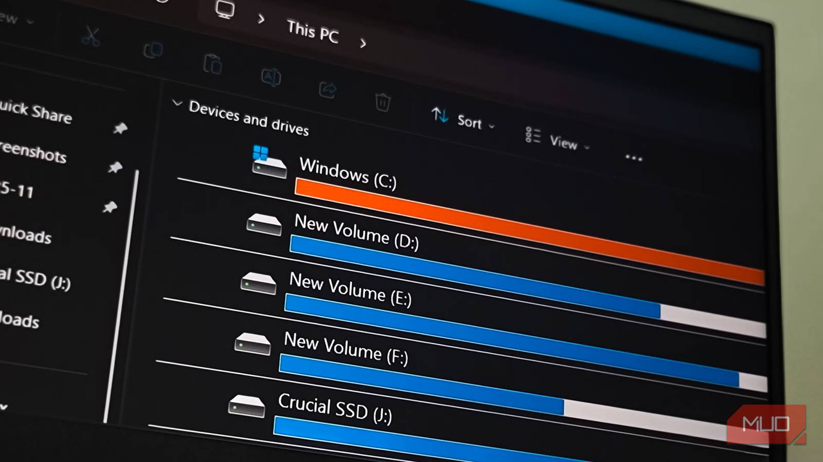 Как освободить место на системном диске C в Windows Проводник Windows со списком локальных дисков