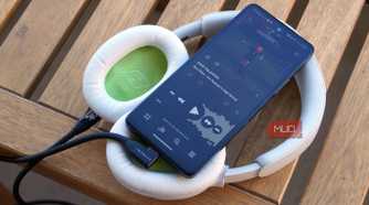 USB-C audio playback on an Android phone.