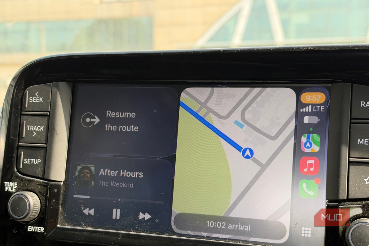 Навигация и музыка в CarPlay Использование навигации и аудиоплеера в автомобиле