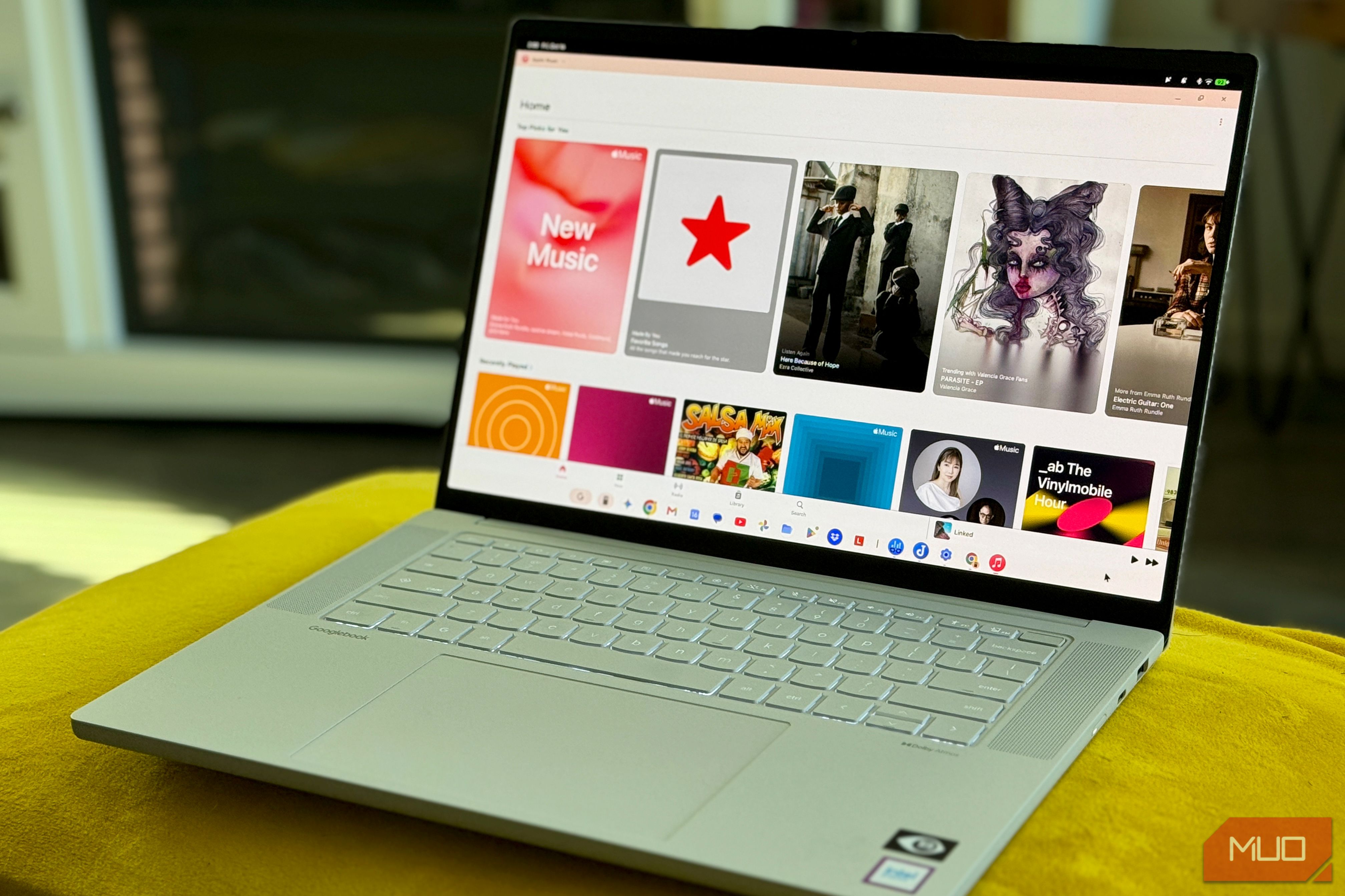 apple music on googlebook