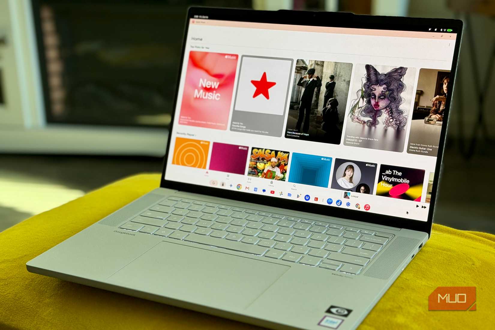 apple music on googlebook