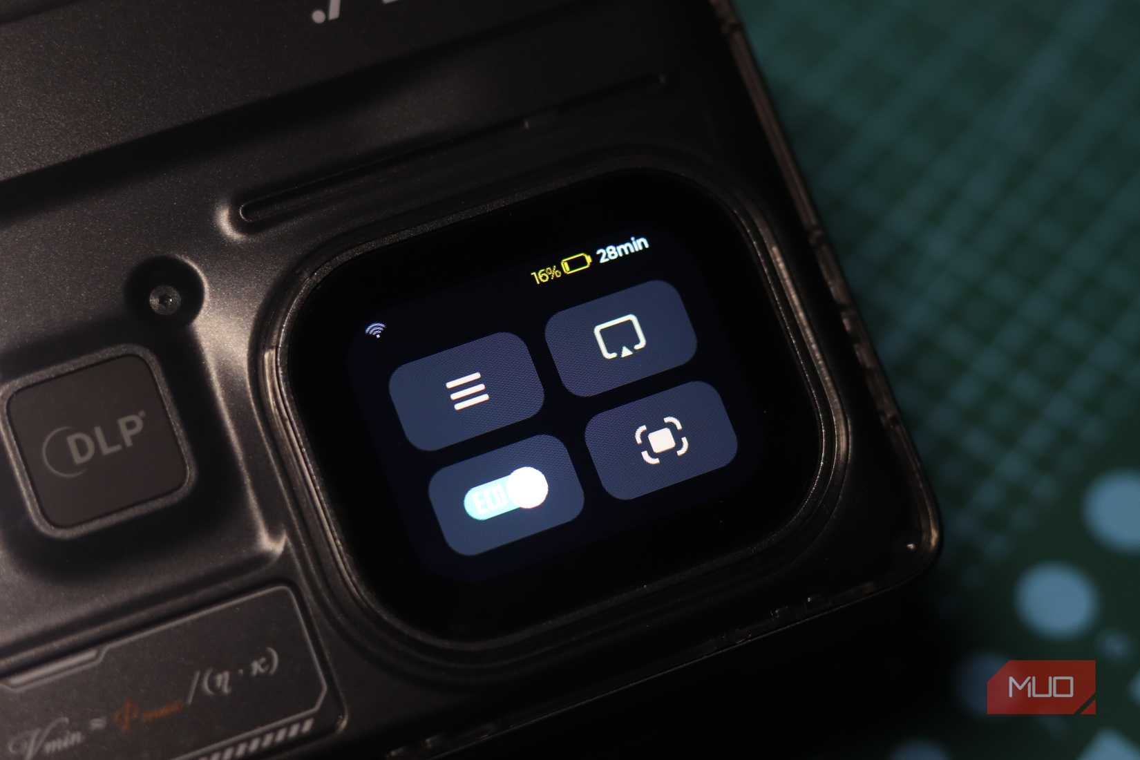 Aurzen ZIP Pro screen closeup.
