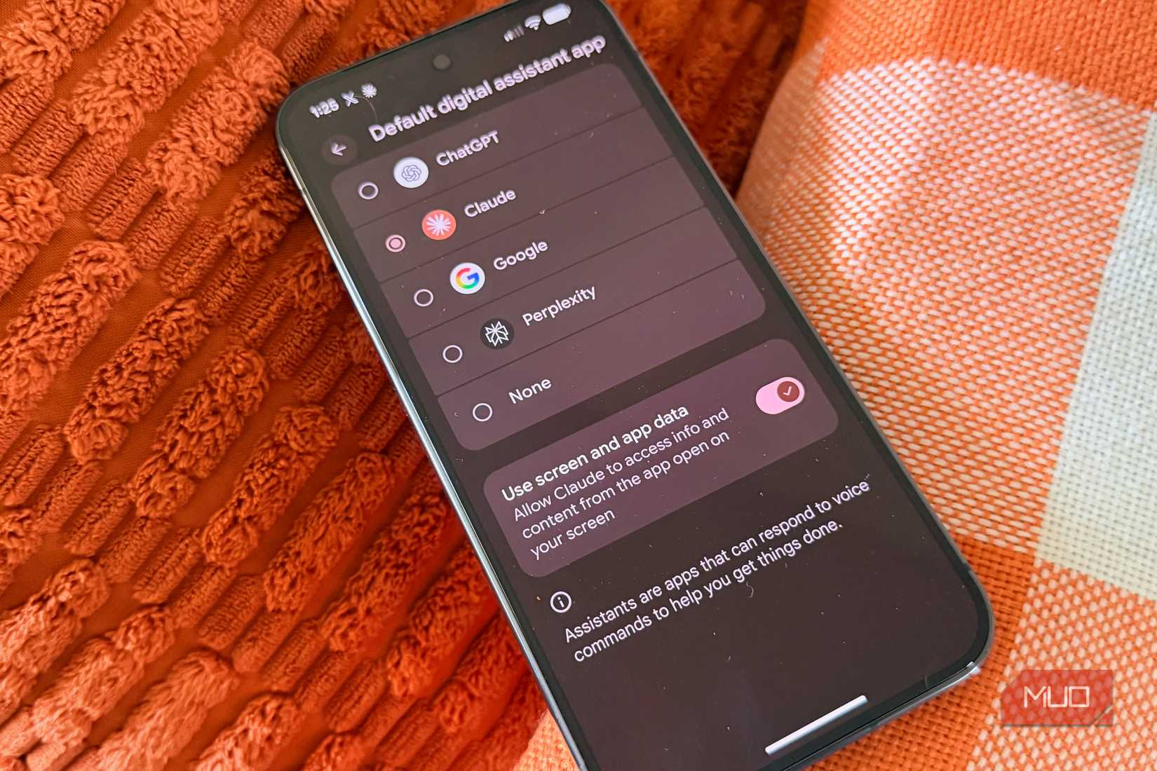 Different AI choices on a Pixel phone.