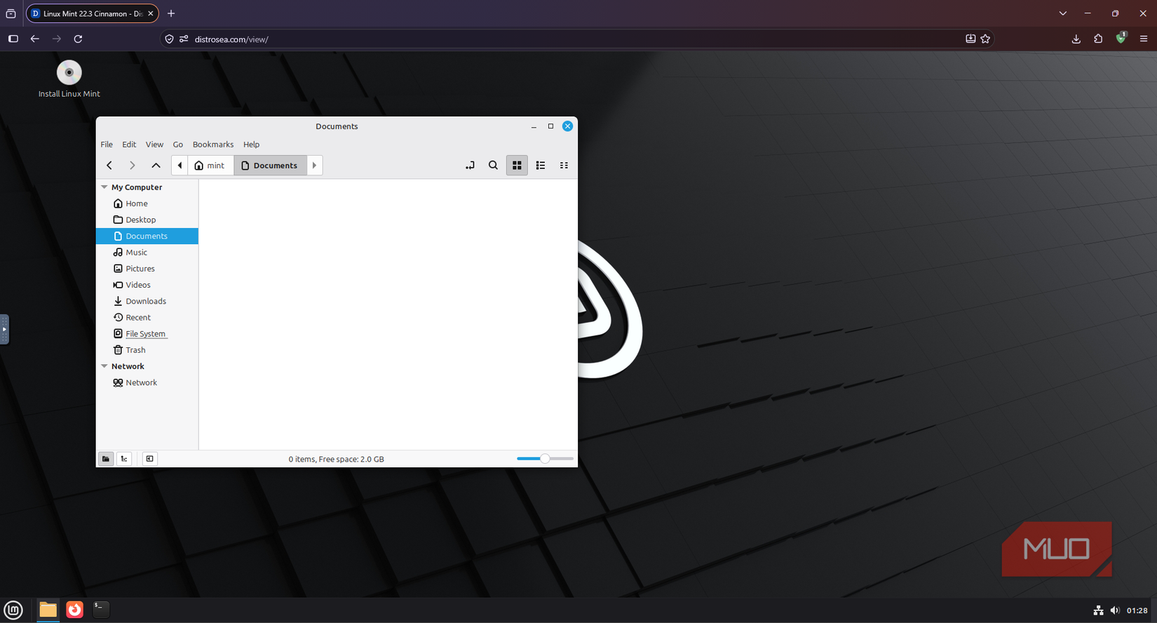 Empty Documents folder in a fresh Linux Mint session on DistroSea