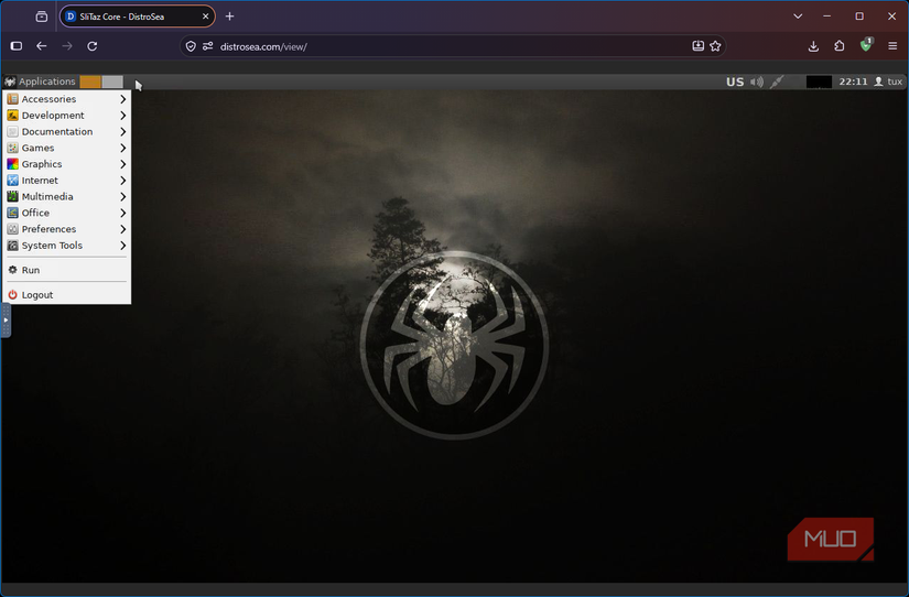 SliTaz Linux running in DistroSea with its application menu open