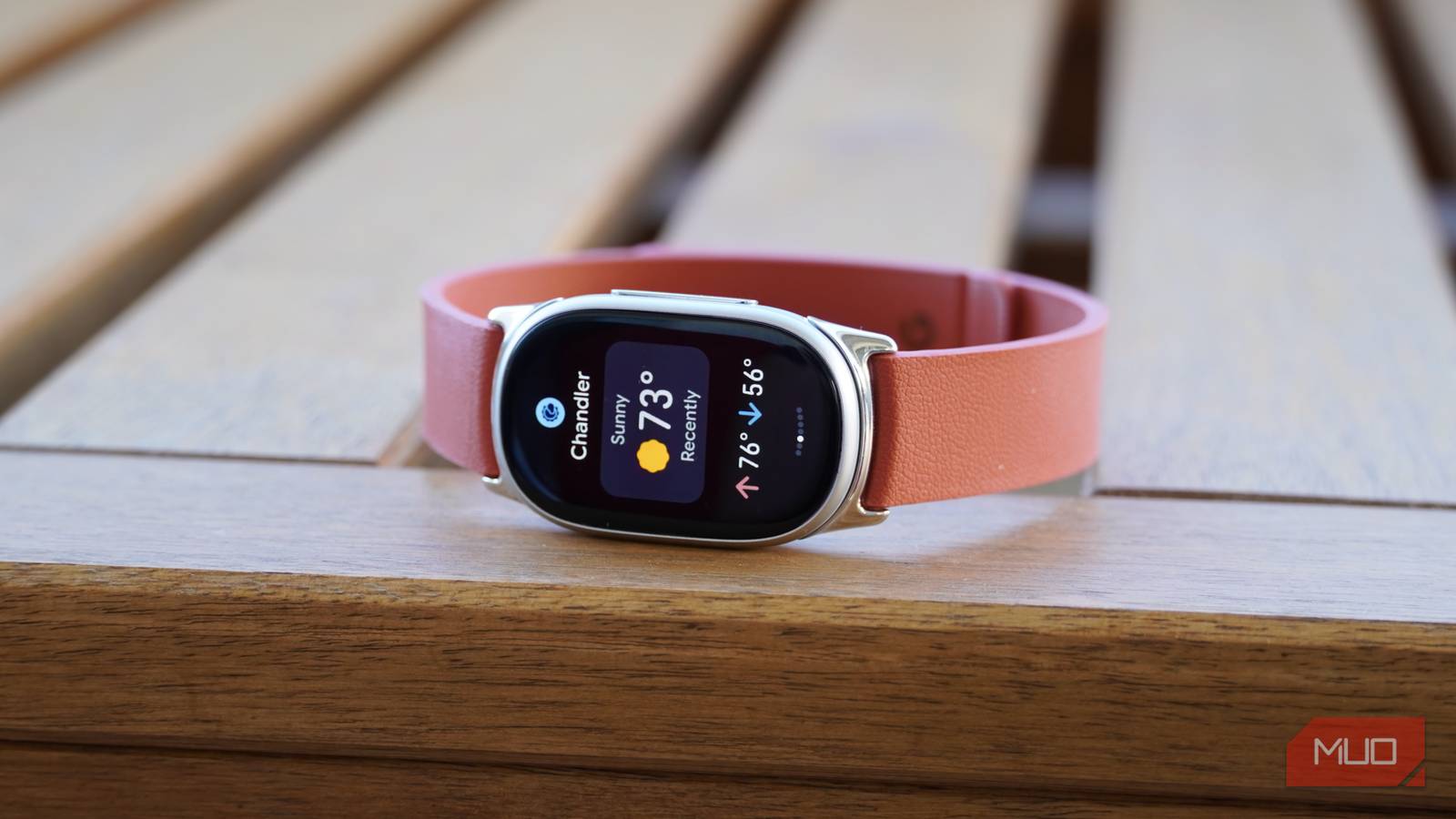 Google Fitbit Edge review: The anti-smartwatch sweet spot Google Fitbit Edge review: The anti-smartwatch sweet spot