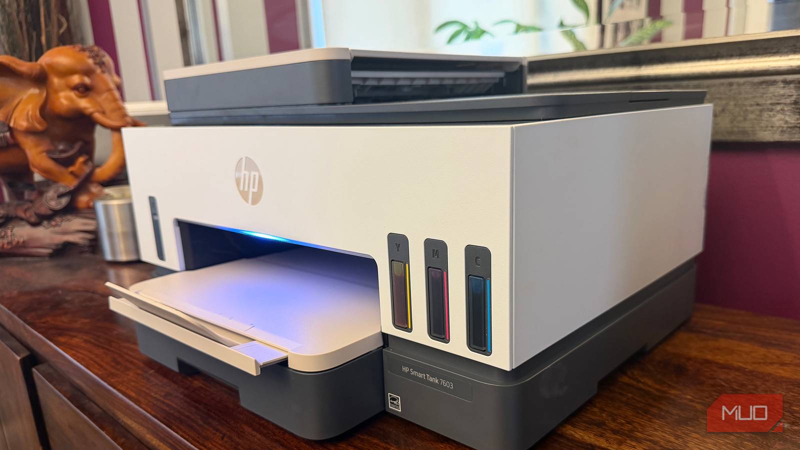 Принтер HP Smart Tank вид сбоку