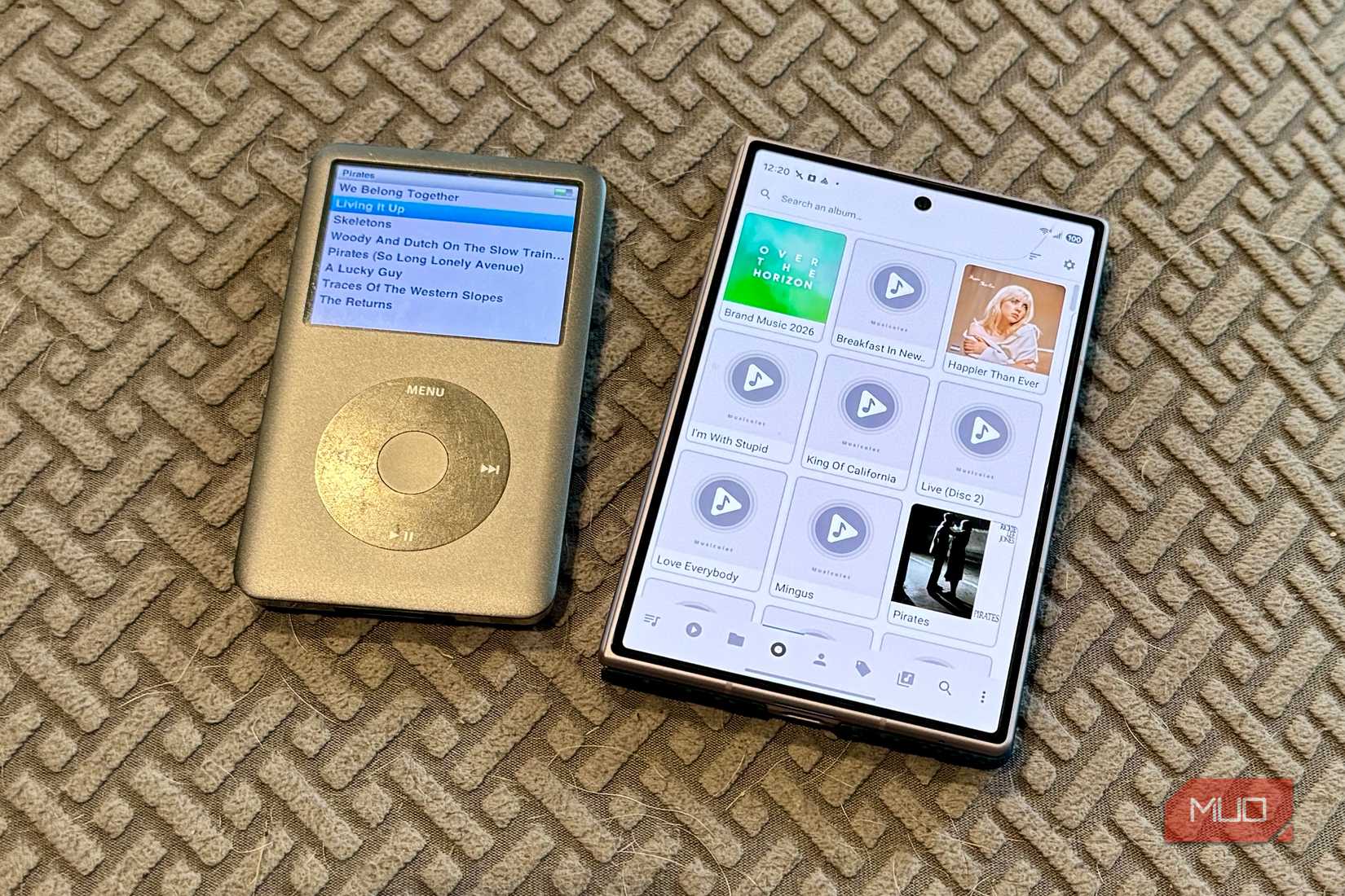 ipod and z fold