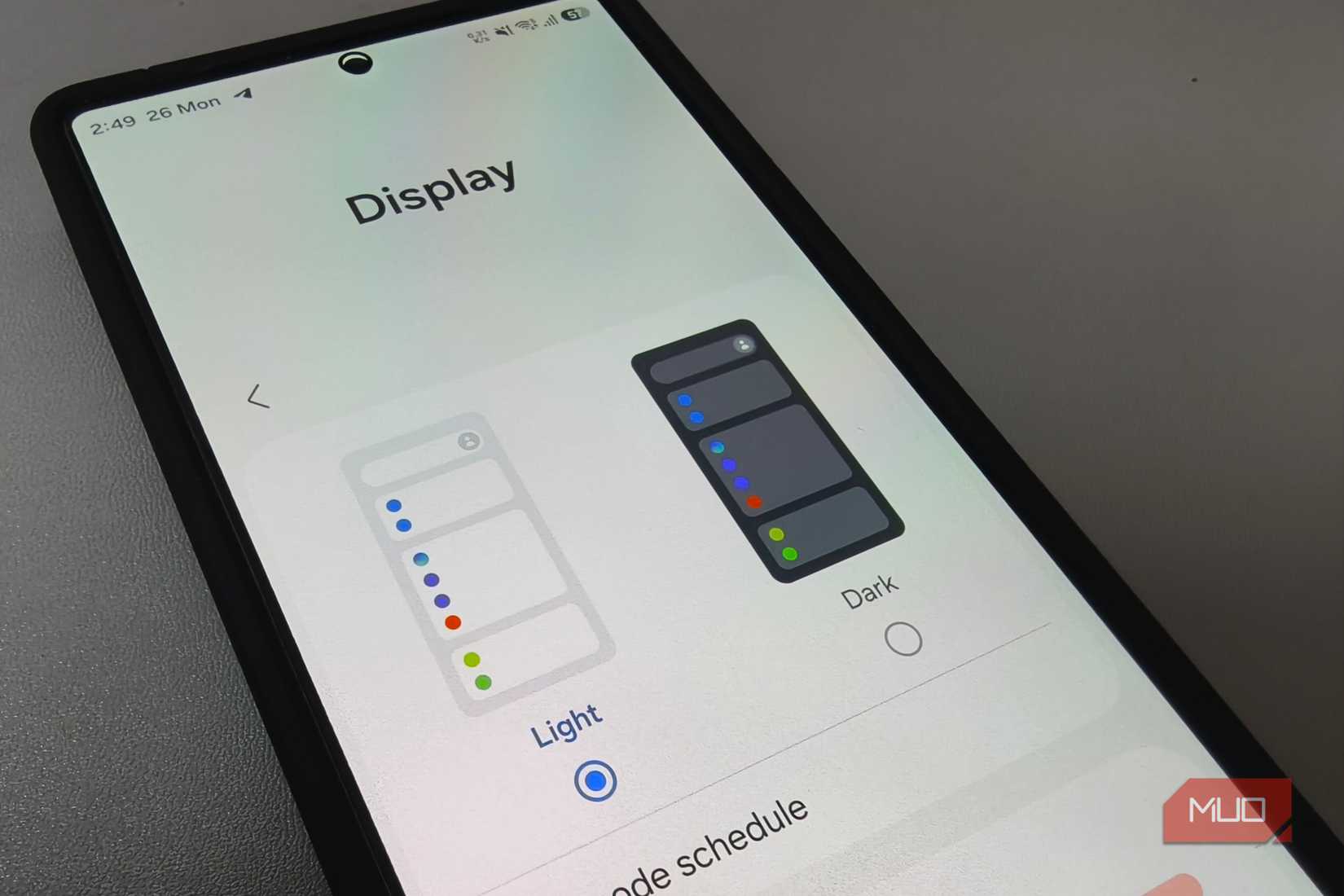 Light and Dark mode in Display settings