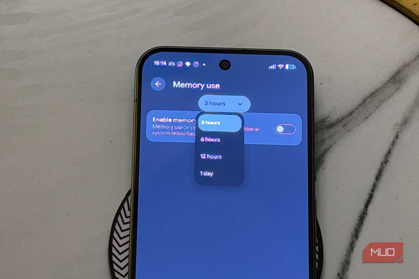 Выбор временного лимита использования памяти в настройках Android 17