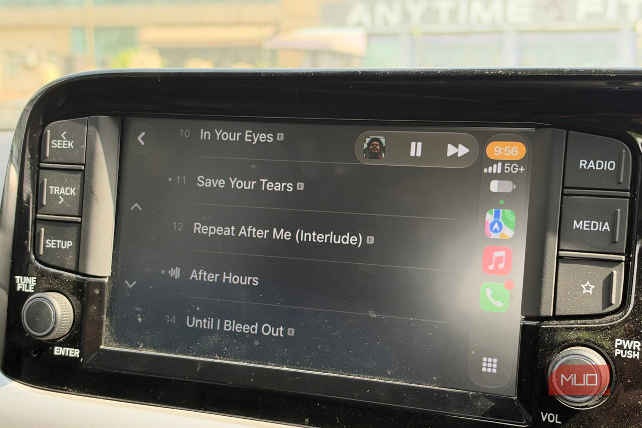Новые функции Apple CarPlay в iOS 27: опыт использования Мини-плеер в интерфейсе Apple CarPlay