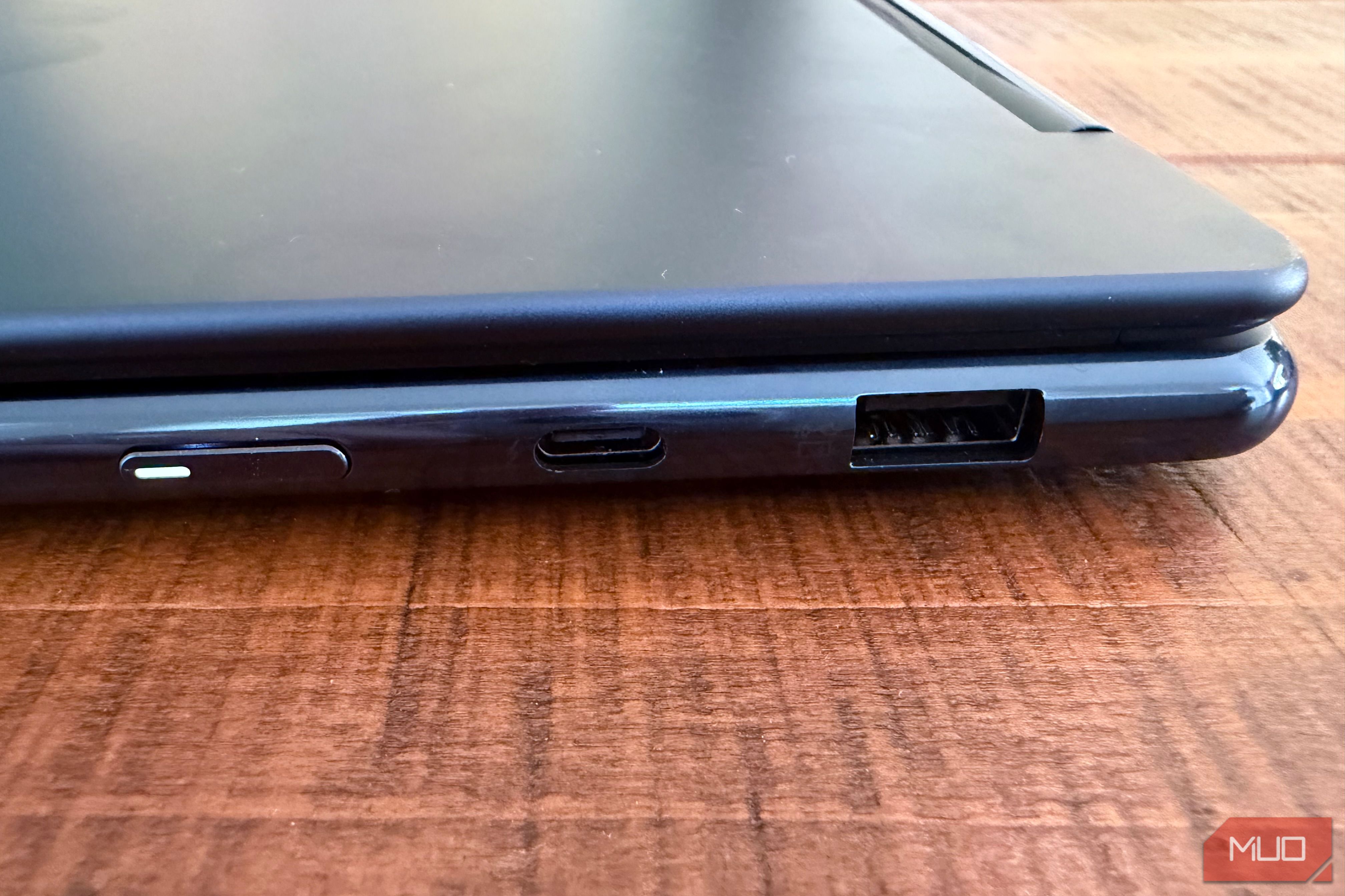 Интерфейсы и порты ноутбука Lenovo Yoga 9i