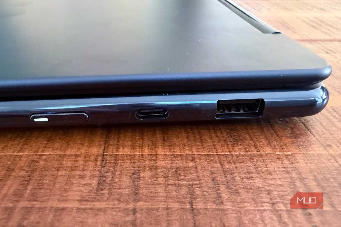 Порты ноутбука Lenovo Yoga 9i Интерфейсы и порты ноутбука Lenovo Yoga 9i