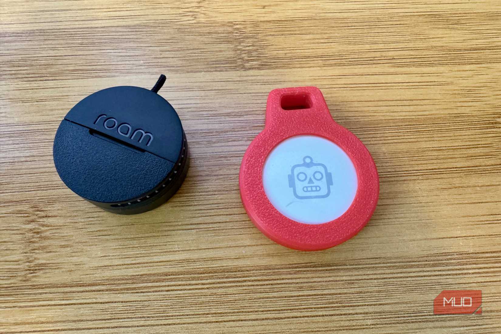 roam next to airtag with emoji