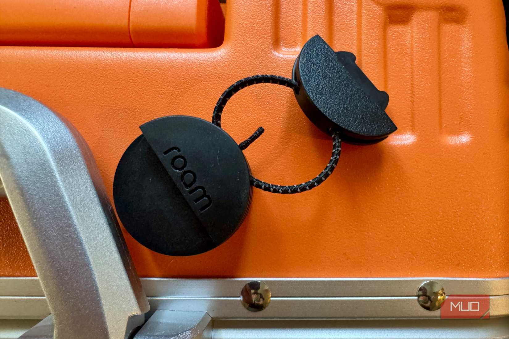 roam open on luggage