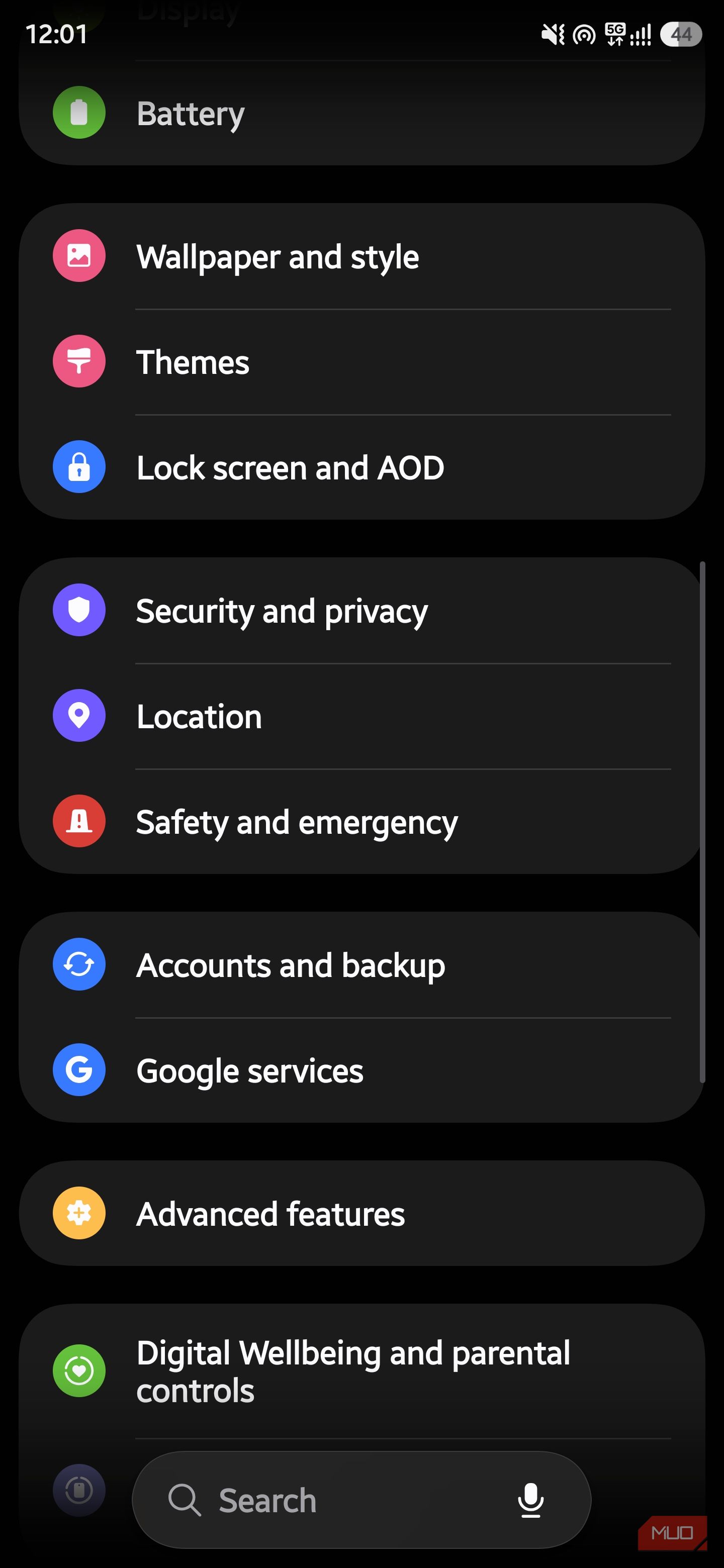 Экран настройки защищенной папки Samsung
