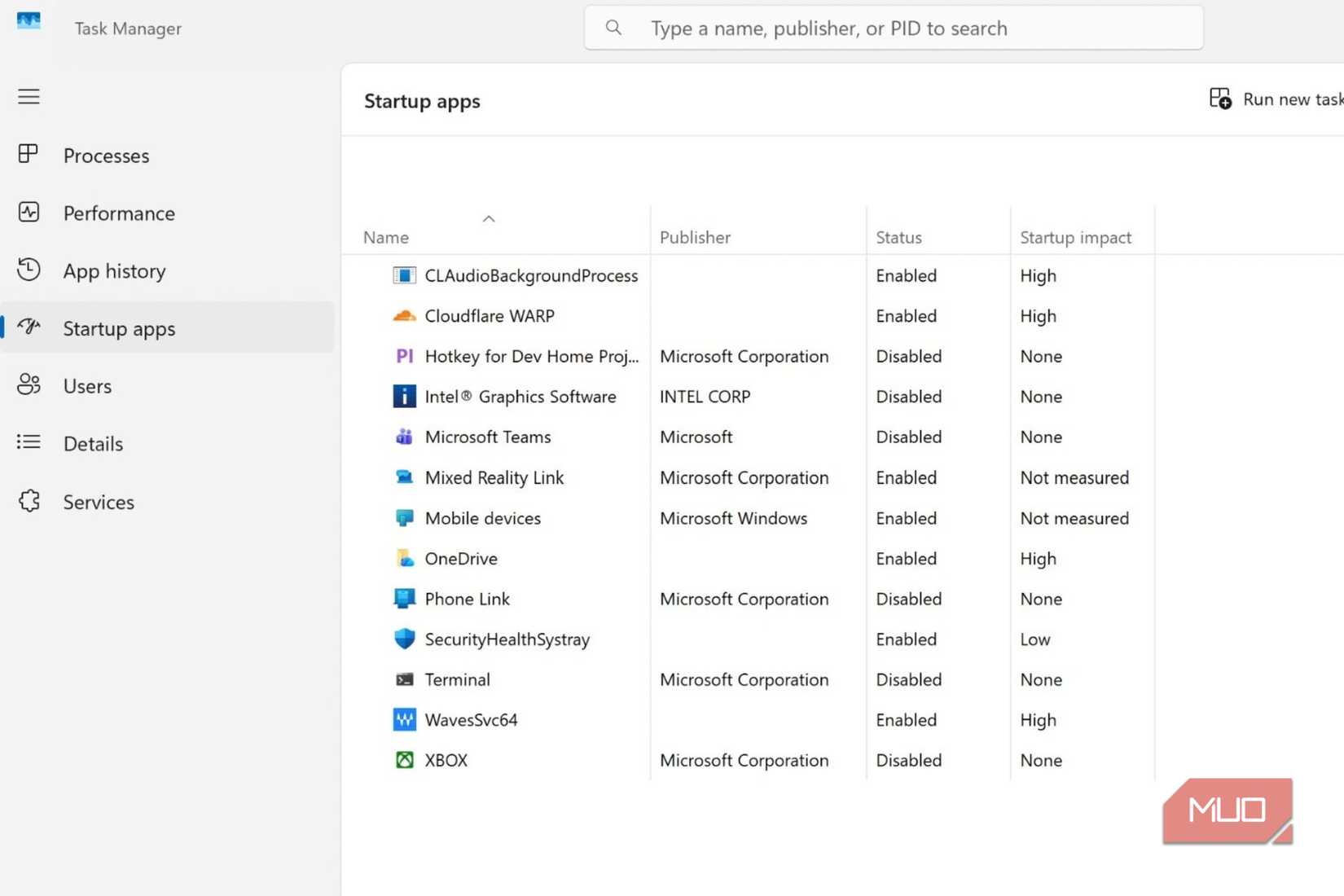 Три настройки Windows, которые ускорили работу старого ноутбука Диспетчер задач с открытым списком автозагрузки в Windows 11