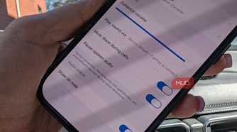 waze voice setting options