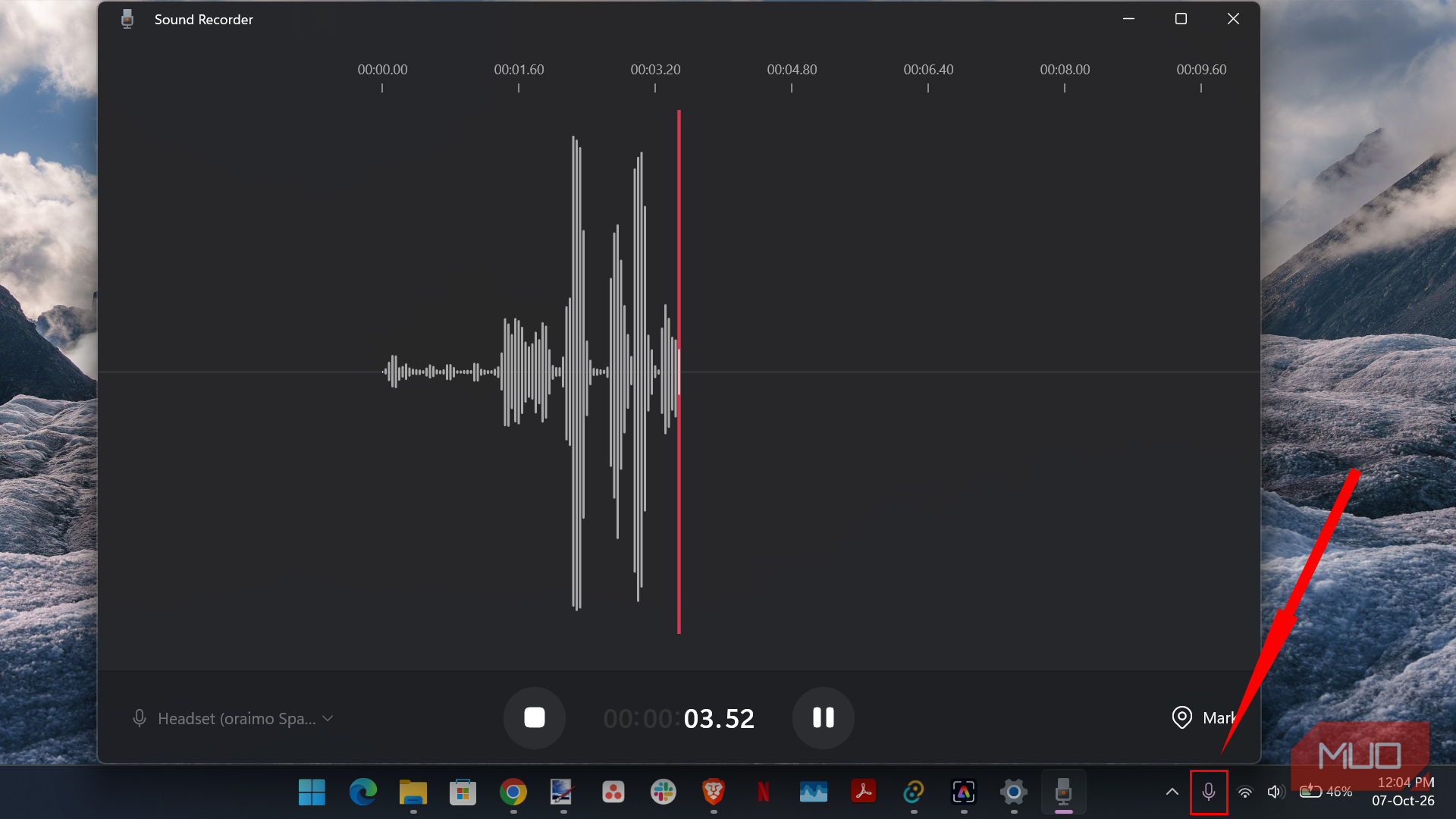 Windows sound recorder app showing audio waveform