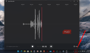 Windows sound recorder app showing audio waveform