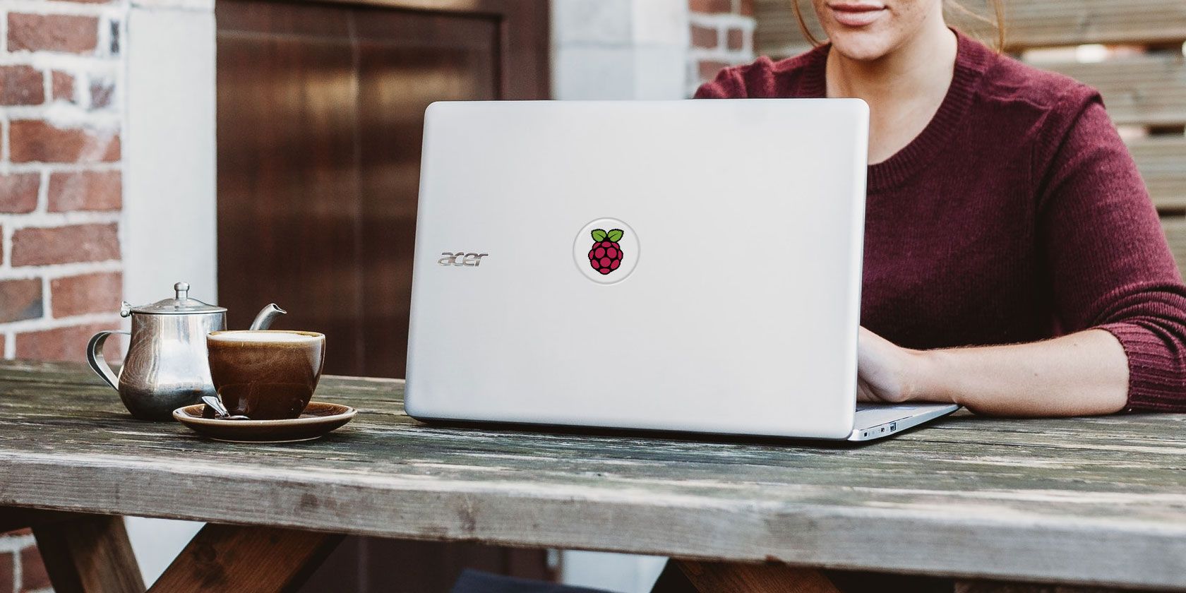 9 CREATIVE Ways to Turn Your Raspberry Pi Into a Laptop
