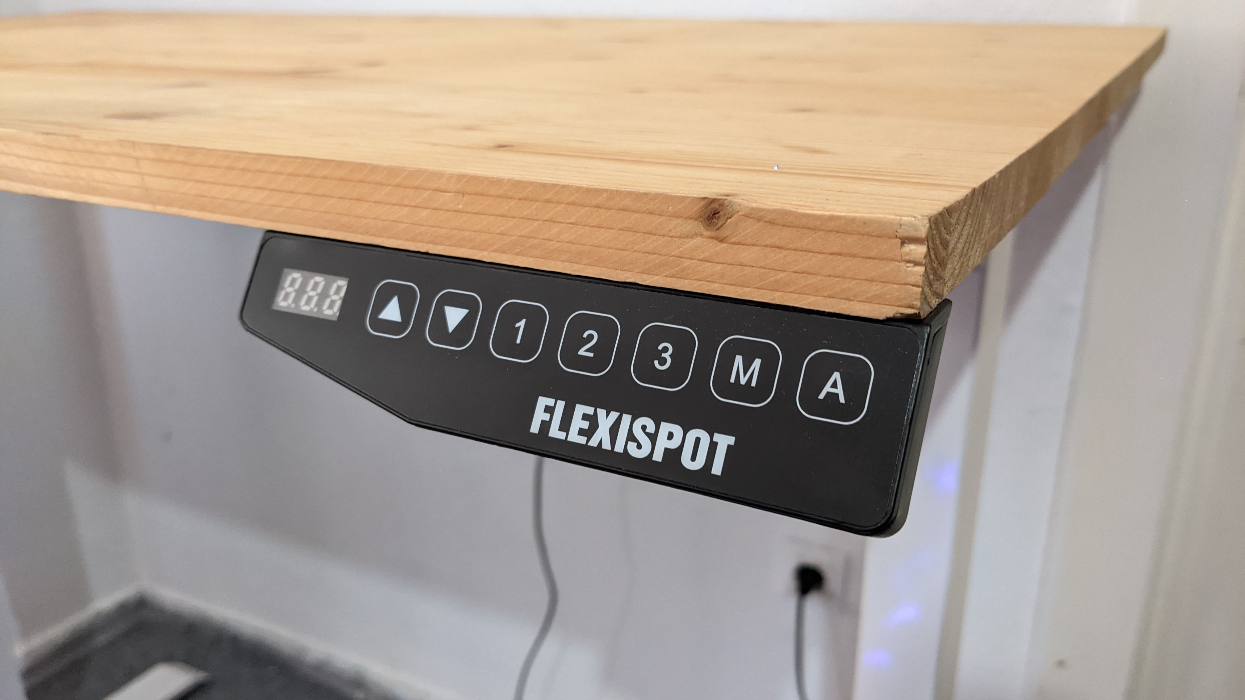 Flexispot EN1 Height-Adjustable Standing Desk: Budget Price With A ...