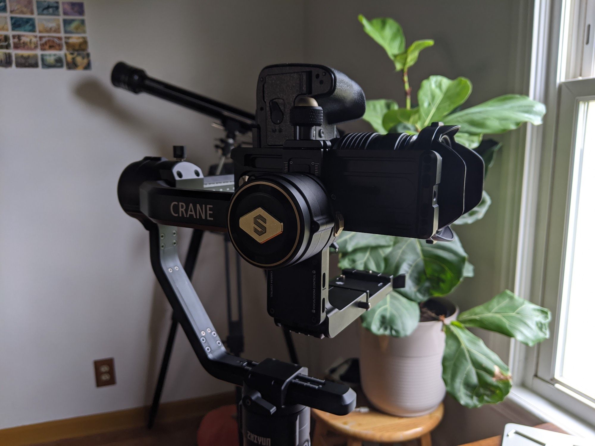 Zhiyun Crane 2S: Powerful Stabilization With a Stylish and Lighter ...