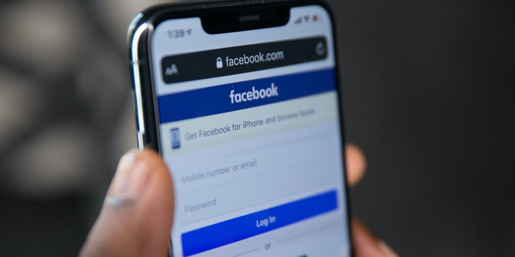 Facebook to BAN Posts That Deny the Holocaust