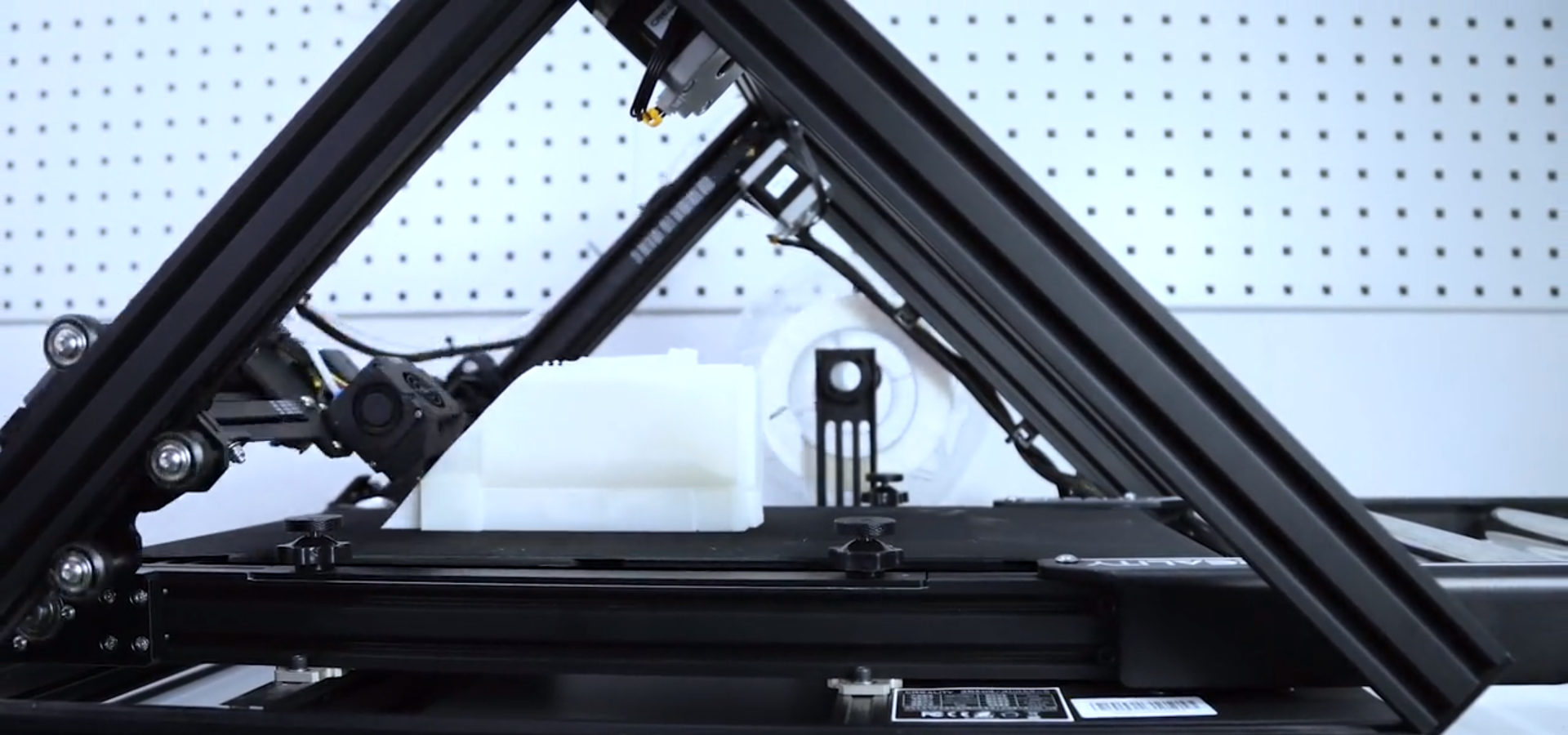 45 angle ILI - Questa stampante 3D può teoricamente stampare modelli infinitamente alti