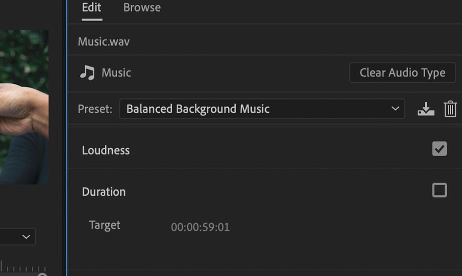 So erzielen Sie in Adobe Premiere Pro mit unverzichtbarem Sound ein besseres Audio - essential sound balanced background music preset